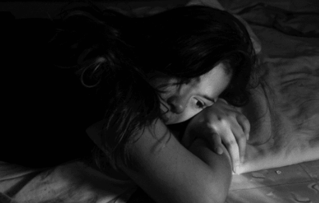 pse-qajme-ne-gjume-shkaku-i-fshehte-qe-lidhet-me-emocionet-tuaja