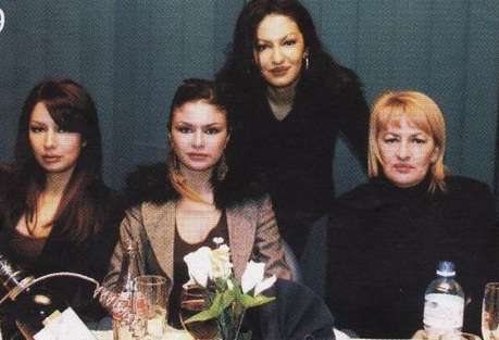 Një dekadë pa Monën  Adelina e Zanfina prekin me kujtimin për të