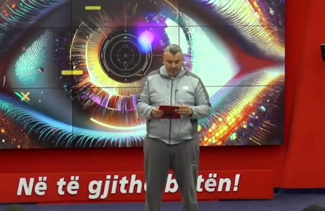  Hajdeni peshqit e mi    Rogerti thyen kutinë e emergjencës  nuk përmbahet ndaj 3 finalistëve  Njeriu më fals 