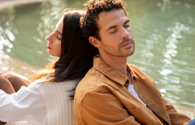 Kur dashuria zëvendësohet nga zakoni  Shenjat që tregojnë se marrëdhënia po mbahet nga frika dhe jo nga ndjenja