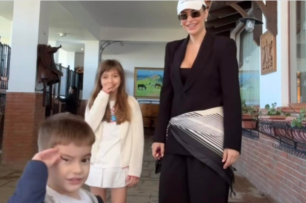 Më në fund Zajmina Vajsjari i bën publike imazhet e dy fëmijëve të saj