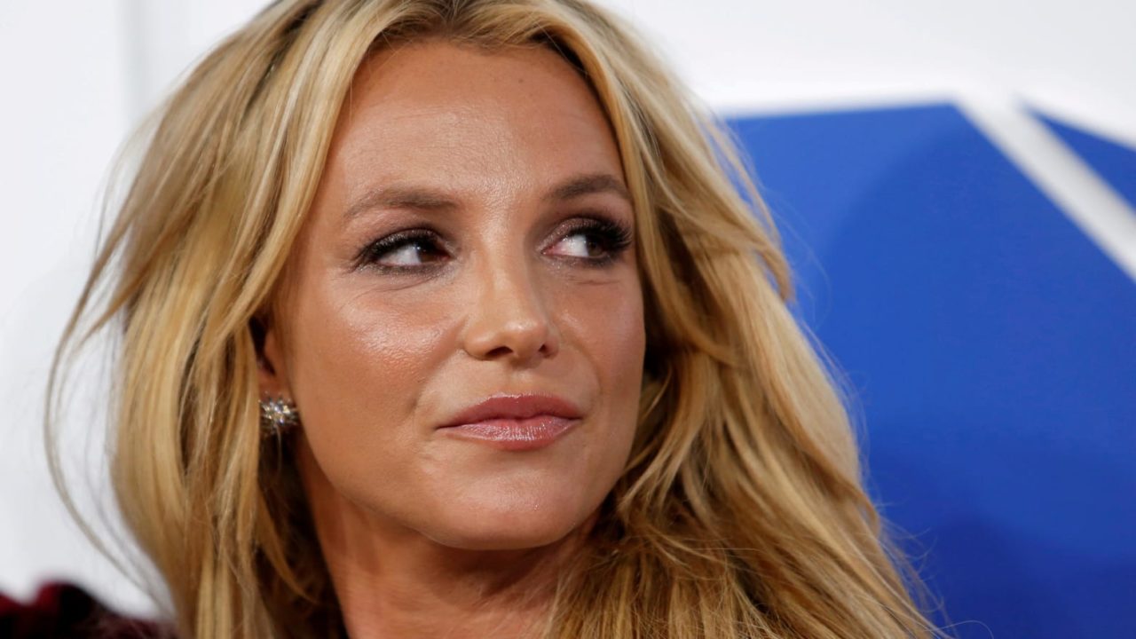 Britney Spears pretendon se nëna e saj u përpoq ta vriste pas arrestimit për drejtim të rrezikshëm