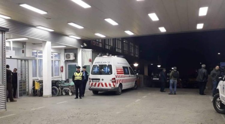 Flasin nga QKUK  kjo është gjendja e 25 vjeçarit i cili u plagos sonte në Prishtinë