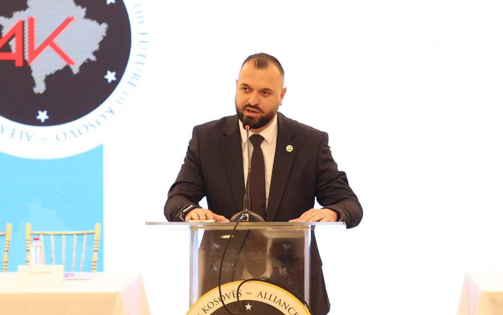 E dhimbshme  Nesër varroset Rifat Stojkaj  sekretari i AAK së në Deçan