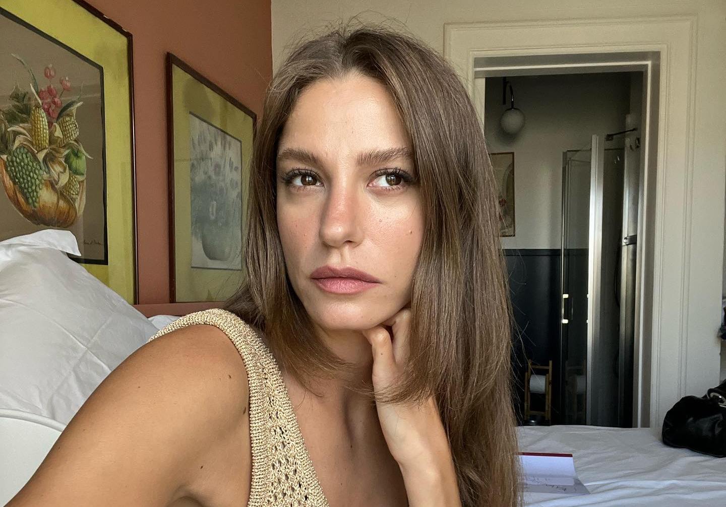 Aktoreja turke Serenay Sarıkaya ndaluar nga autoritetet: Rasti që trondit showbiz-in 