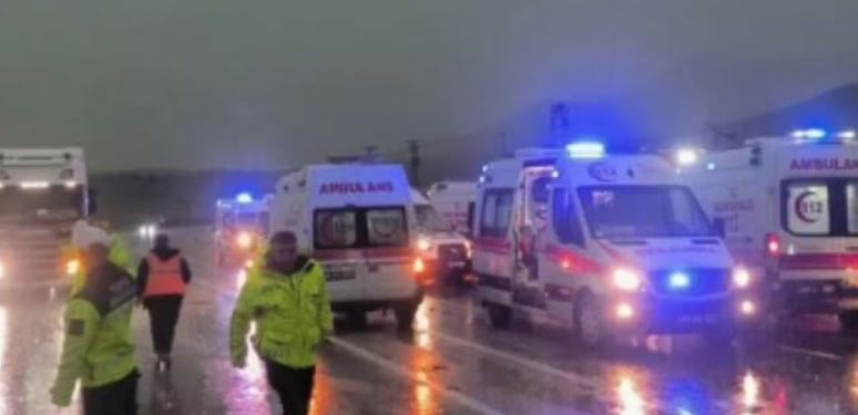 Aksident i rëndë në Turqi  përmbyset autobusi  raportohet për viktima dhe të plagosur