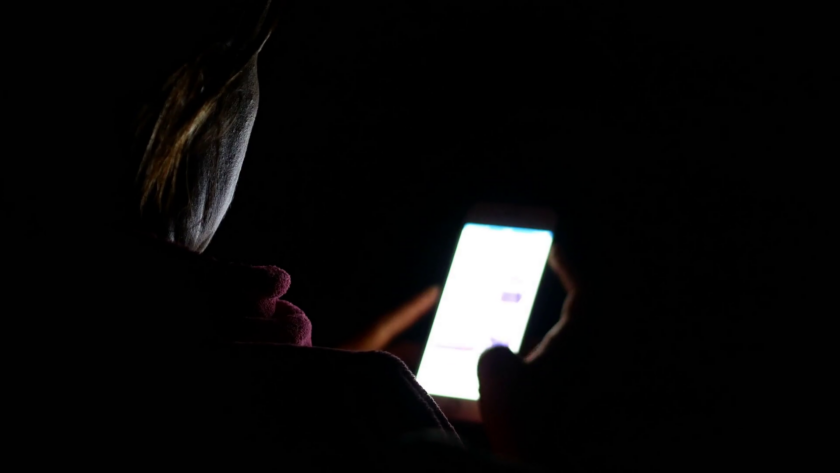 Dy vajza në veri kanosen me SMS nga një burrë  intervistohet i dyshuari