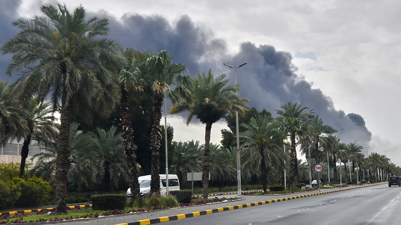 Sulmi me dron iranian shkakton dëme të rënda në aeroportin e Kuvajtit