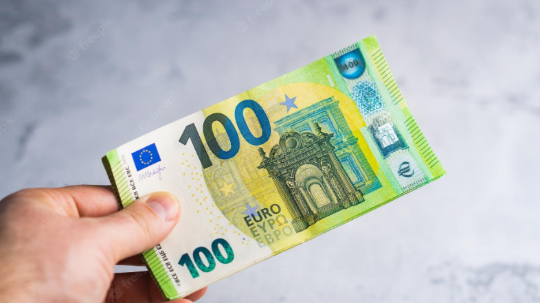 Azemi pyet Kurtin e Muratin  Kur do shpërndahen 100 eurot 
