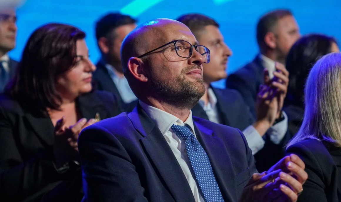 Hasanpapaj reagon pas numërimit të mbi 94  të votave  LDK e para në rritje  VV e para në zbritje
