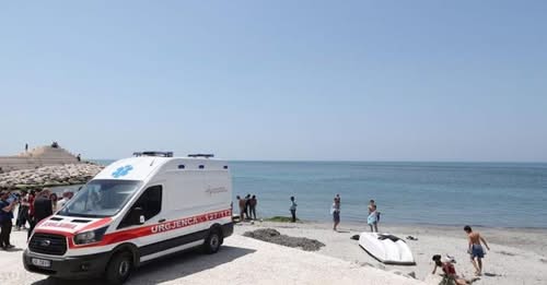 Tragjedi në Durrës  11 vjeçari mbytet në det