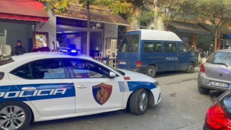 Ngjarja e rëndë në Shkodër  dyshohet se burri ka vrarë gruan e tij