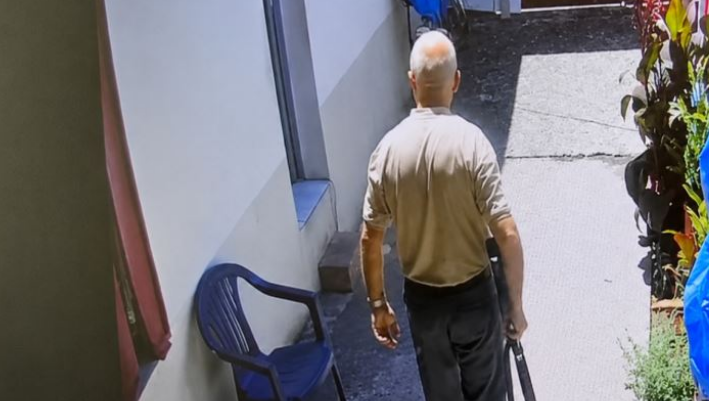 Krimi në Shkodër  Momenti kur burri merr armën  vret gruan dhe e pret Policinë