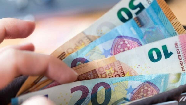 BlackRock shënon histori: Menaxhon 12.8 trilionë euro në 2024 