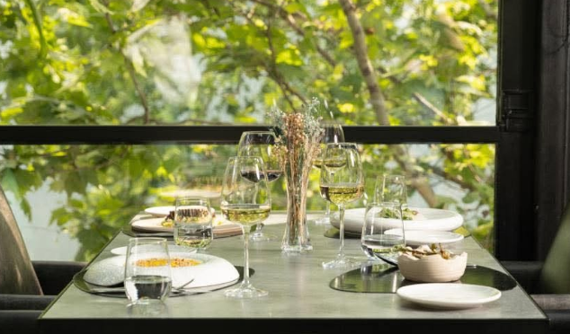 The Crown Tirana në Prishtinë: Revolucioni Gastronomik që po ndodh më 17 korrik 
