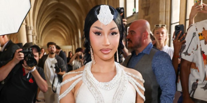 beri-nderhyrje-plastike-cardi-b-befason-me-ndryshimet-ne-pamje