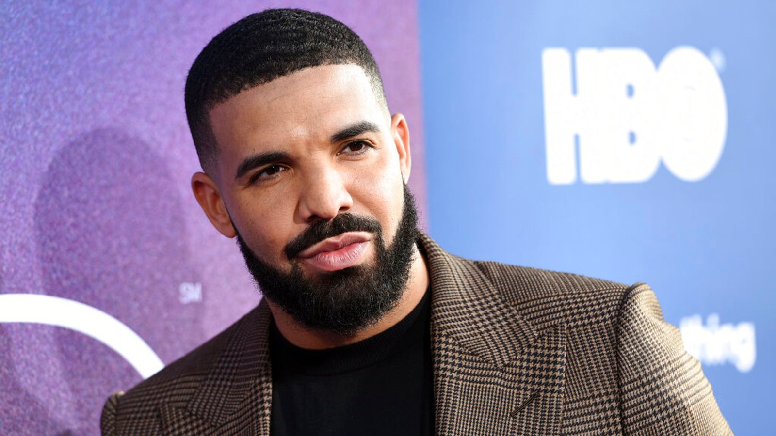 Drake humb 10 milionë dollarë për Argjentinën: Çfarë ndodhi? 