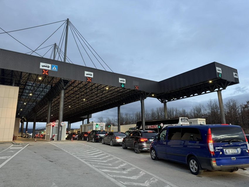 Ardhja e mërgatës  shtohen kolonat në kufi me Kosovën