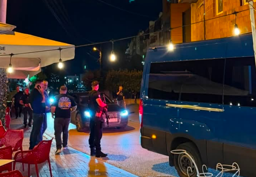 Të shtëna me armë në Pejë  raportohet për të plagosur