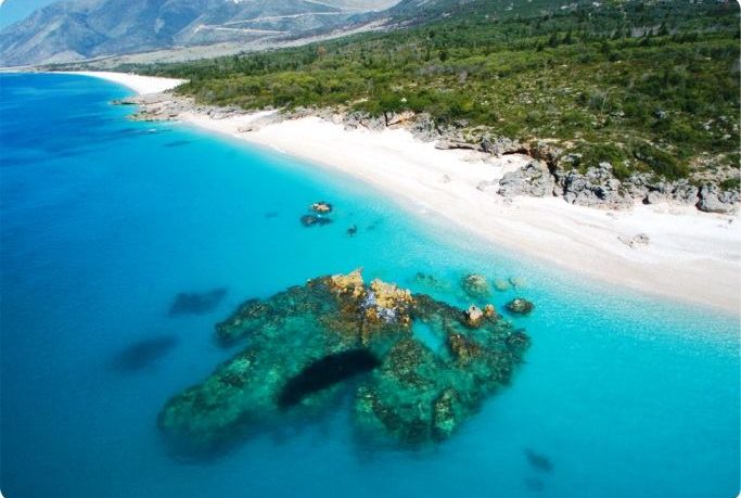 Turizmi në Shqipëri në rritje  Italia e para  Kosova e dyta për vizitorë