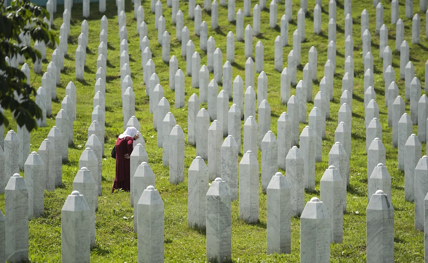 Turqia kujton Srebrenicën  thotë se mbetet zë i të shtypurve   edhe i Kosovës