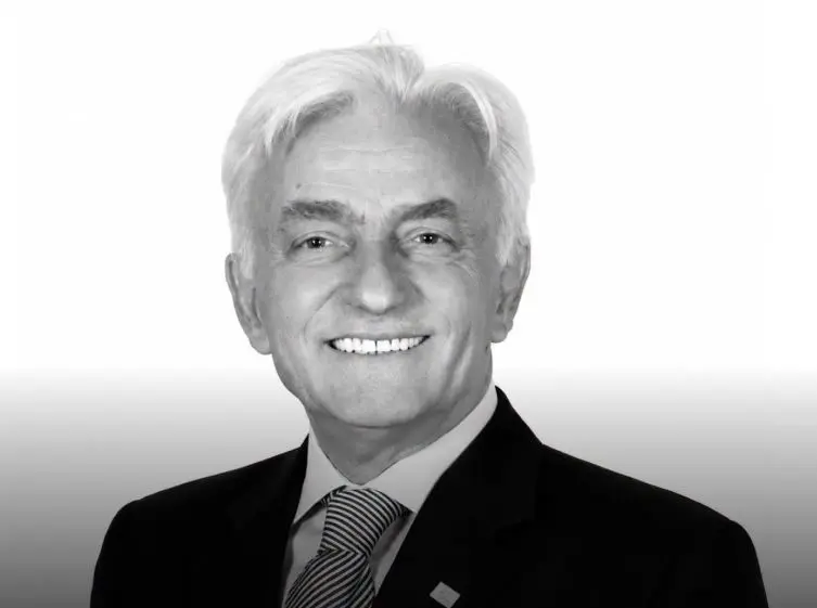 Shaqir Totaj shpreh ngushëllime për vdekjen e ish kryetarit të Prizrenit  Eqrem Kryeziu
