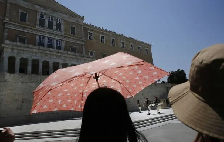 Valë e të nxehtit në Greqi  Temperaturat arrijnë në 42 gradë