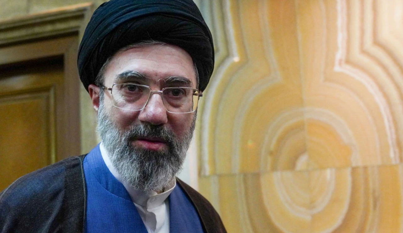 Khamenei i bën thirrje liderëve të Gjirit në një mesazh me shkrim të përballen me  armikun e vërtetë 