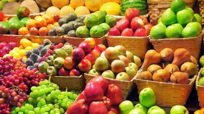 temperaturat-e-larta-ja-frutat-qe-duhet-te-konsumoni-ne-keto-dite
