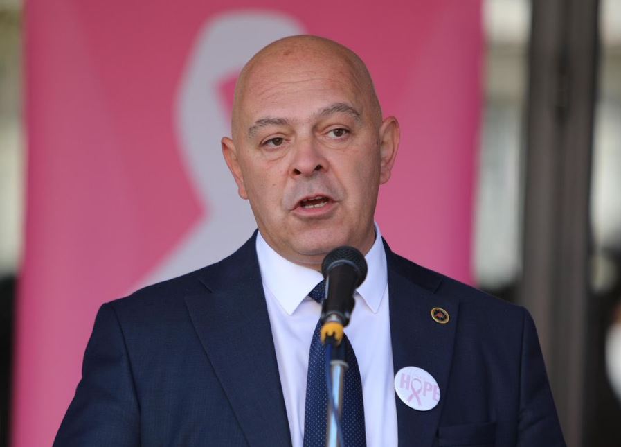 Gjini i kthen përgjigje Kurtit  Mos insisto të takohesh me mua  sepse nuk ke për çka
