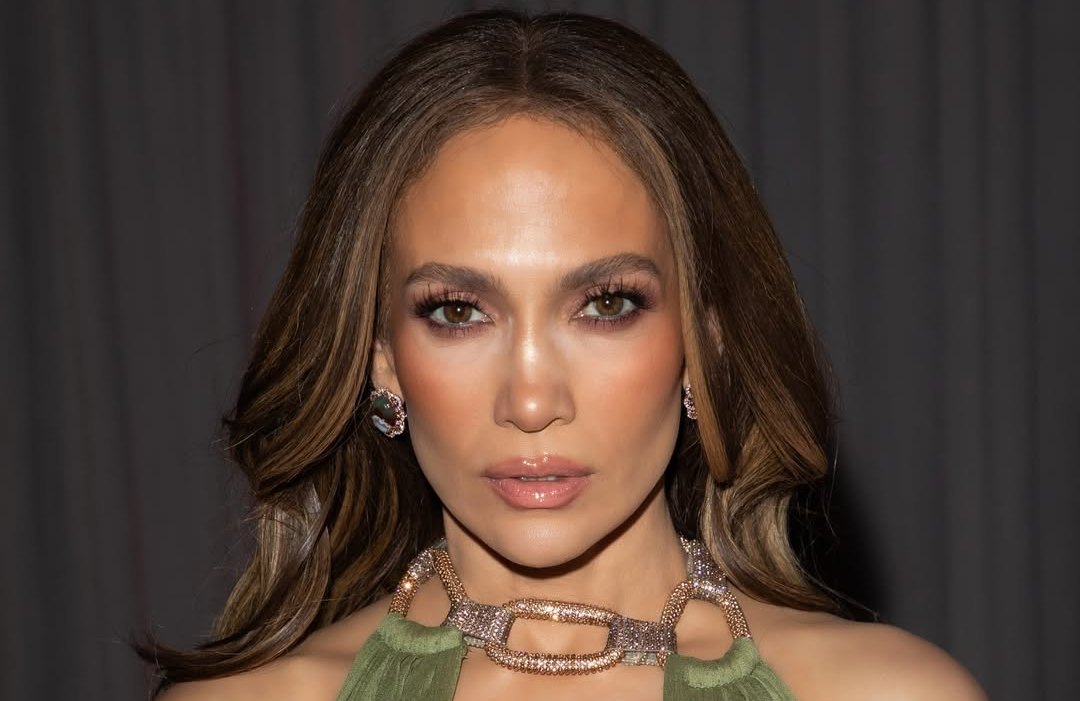 Jennifer Lopez publikon një foto nga arkivi  pamja e saj tërheq vëmendjen