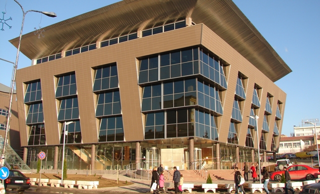 Ministria e Arsimit u kërkon prindërve të deklarojnë përdorimin e mjeteve të subvencionuara për tekstet shkollore