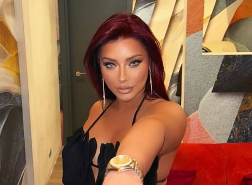 Ronela Hajati shkakton sensacion me bikini: "Trupi im, rregullat mia!" 