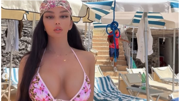 “Bomba” shqiptare pushton Italinë, merr vëmendjen me fotot seksi