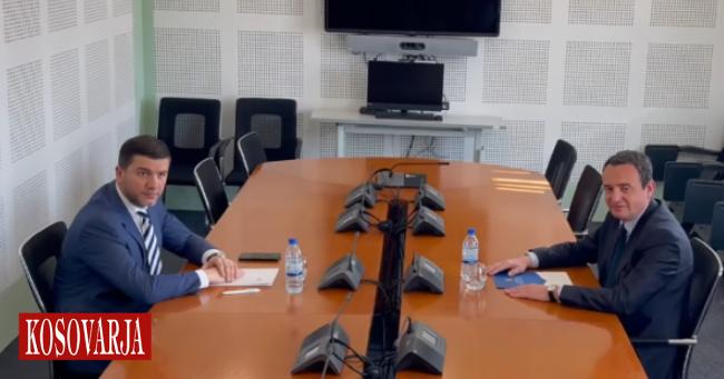 Kurti e Krasniqi përballë njëri tjetrit  pamjet nga takimi në Kuvend