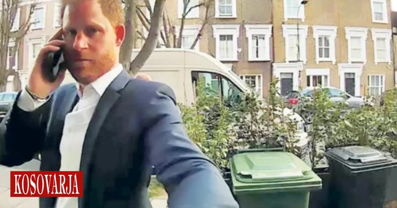 Princi Harry humb në Londër dhe troket në dyert e gabuara, pamjet bëhen virale