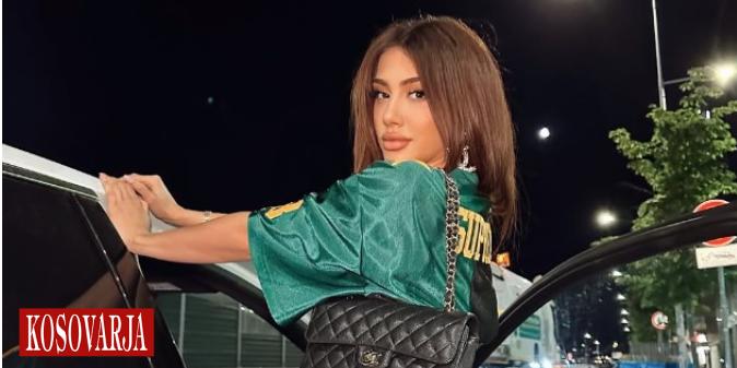 Melinda nuk përmbahet, publikon foto të zjarrta