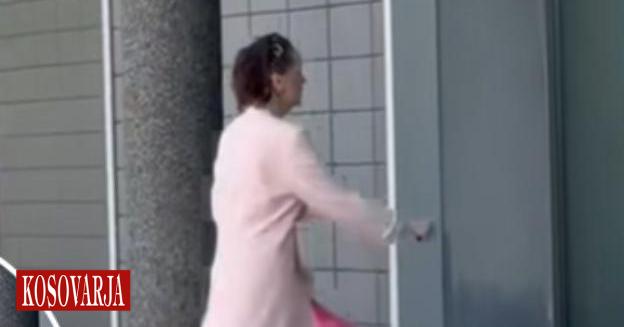 Adriana Matoshi prapë merr vëmendjen me veshjen e saj në seancë