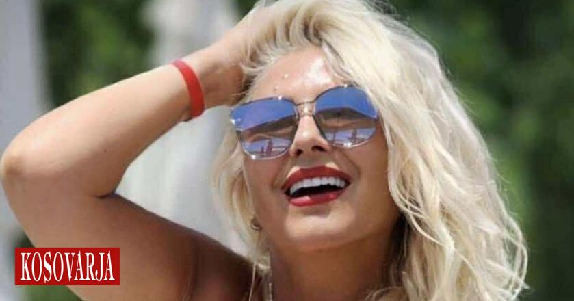 Nuk pritej, Mihrije Braha befason me bikini