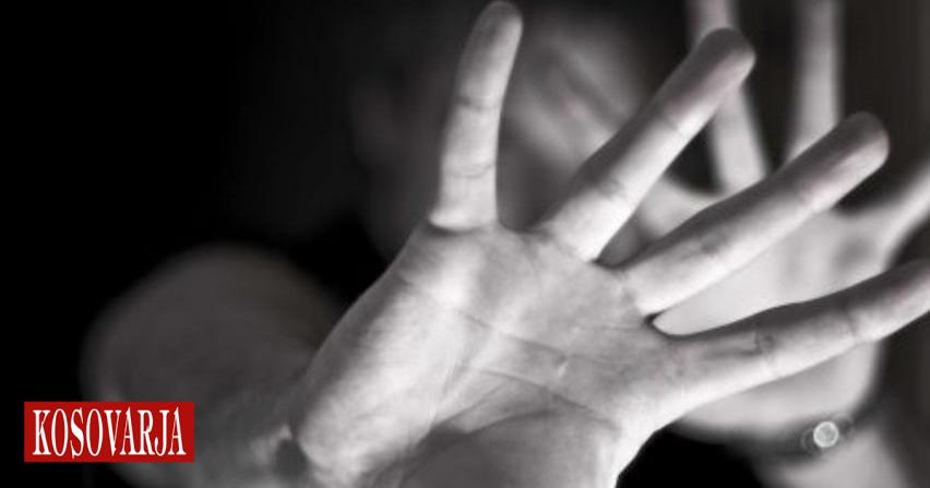 Skandali që po trondit rrjetin, producenti i njohur akuzohet për sulm seksual