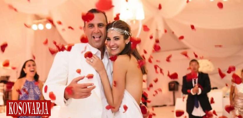 Emina Cunmulaj feston 10-vjetorin e dashurisë me dedikim prekës për bashkëshortin