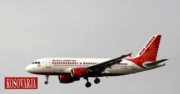 I zhdukur prej 13 vitesh  gjendet avioni Boeing 737 në parkingun e aeroportit në Indi